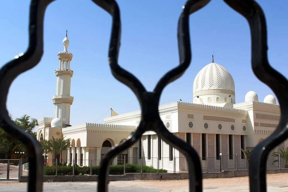 Mezquita de Sharif Hussein bin Ali en Aqaba, uno de los lugares imprescindibles que ver en una ruta de 10 días por Jordania